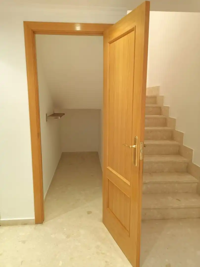 Dúplex de alquiler en Alicante / Alacant con Aire acondicionado, Calefacción y Terraza