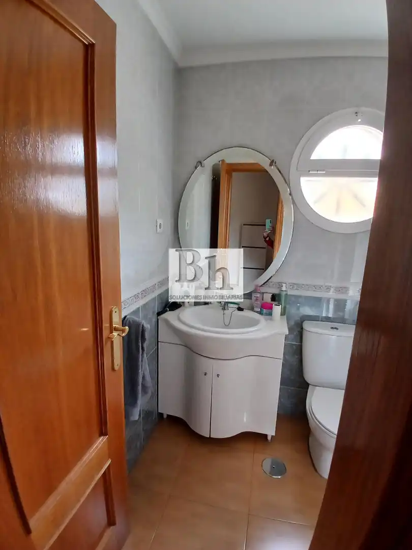 Bathroom of Houses for sale in Málaga  with Air Conditioner, Terrace and Balcony