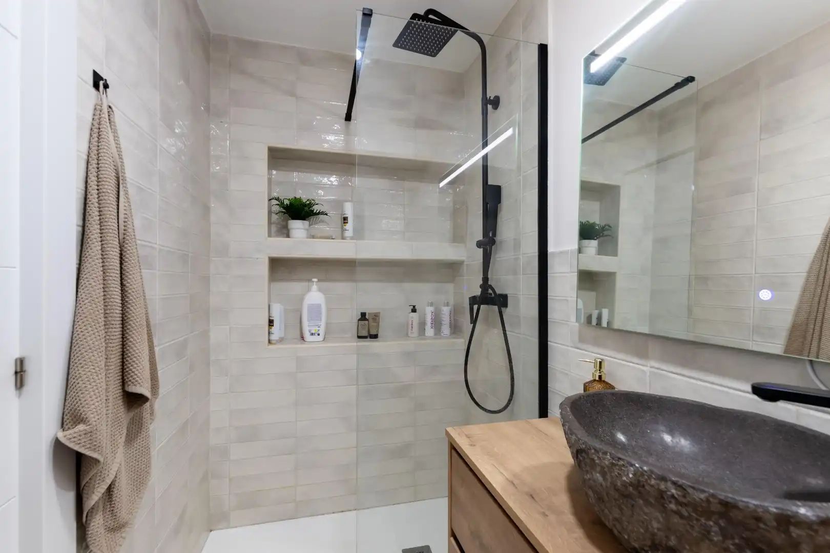 Baño de Apartamento en venta en  Palma de Mallorca con Aire acondicionado, Calefacción y Amueblado