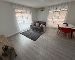 Living room of Flat to rent in Alicante / Alacant  with Air Conditioner, Heating and Parquet flooring