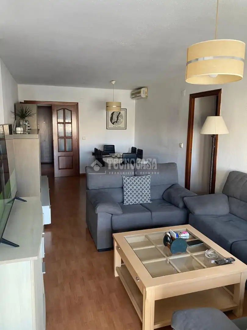 Sala de estar de Piso en venta en Alicante / Alacant con Piscina comunitaria