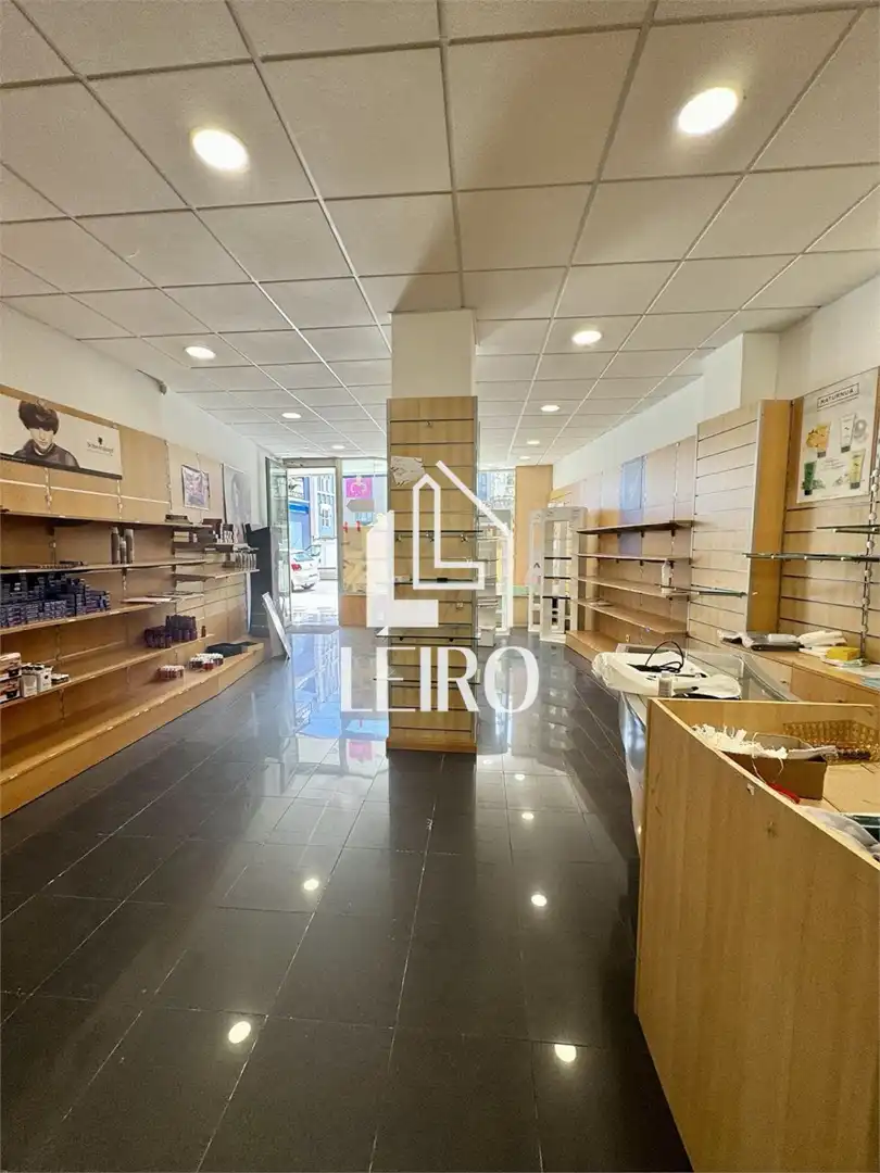 Local comercial en venda a Vilagarcía, imagen 5