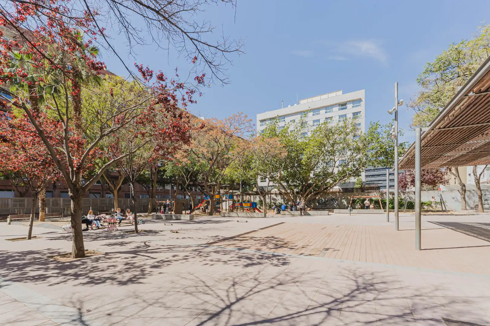Außenansicht von Wohnung zum Verkauf in Barcelona mit Klimaanlage, Heizung und Parkett