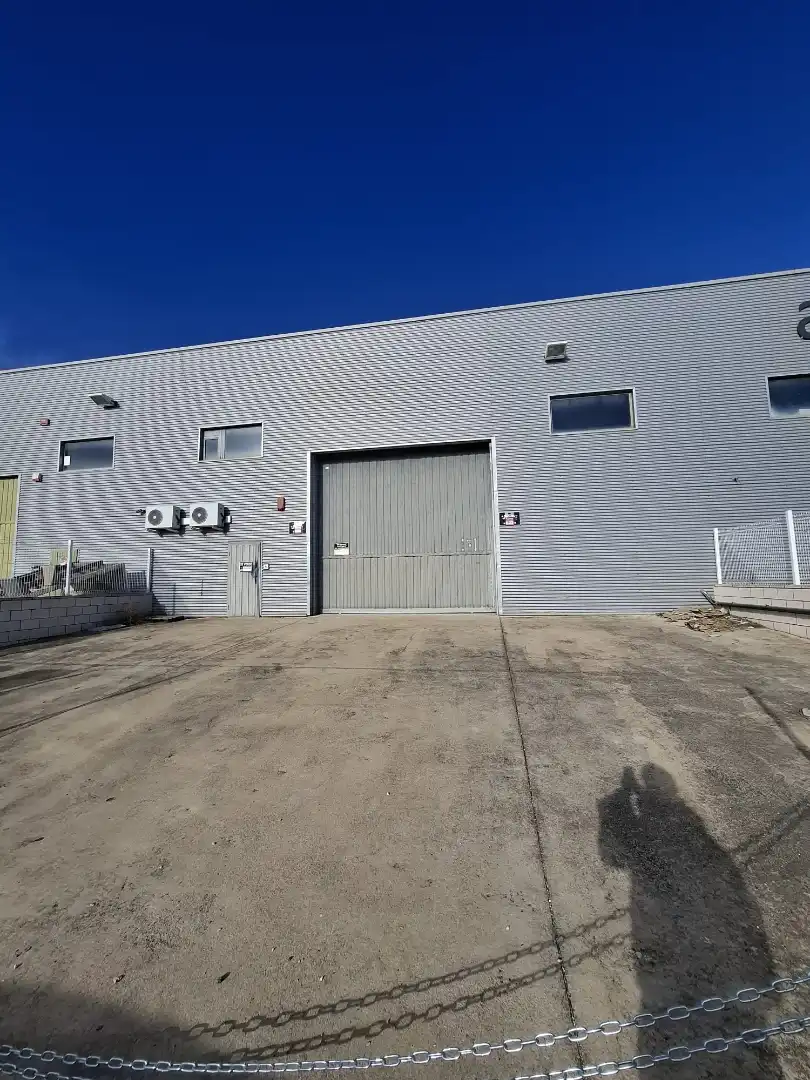 Vista exterior de Nave industrial en venta en Vandellòs i l'Hospitalet de l'Infant