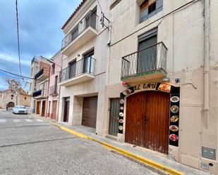 Vista exterior de Local de lloguer en Montbrió del Camp amb Terrassa