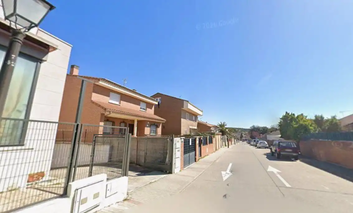 Vista exterior de Casa o chalet en venta en Camarma de Esteruelas con Terraza
