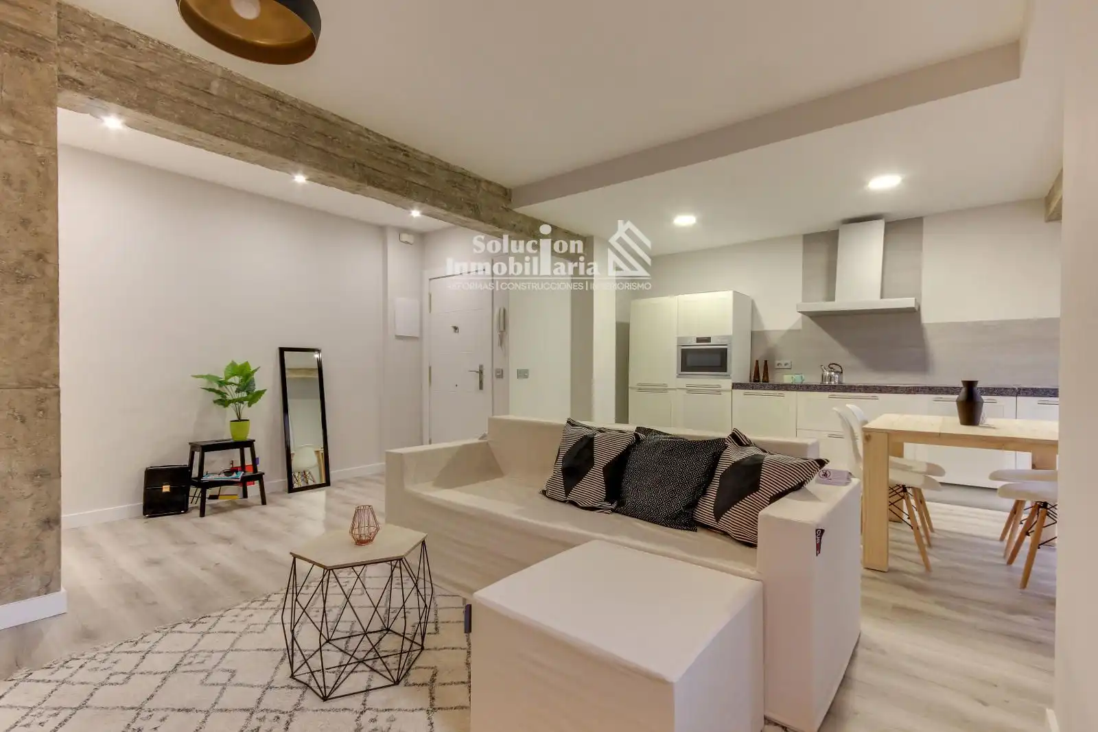 Sala de estar de Apartamento en venta en Salamanca con Calefacción y Trastero