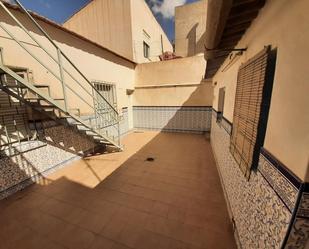 Vista exterior de Casa adosada en venda en Alhama de Murcia amb Terrassa, Moblat i Forn