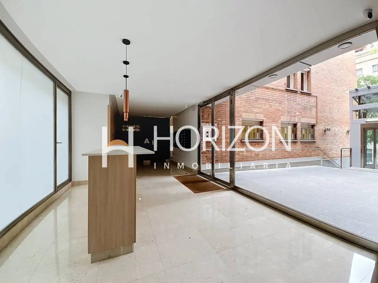 Piso en venta en Barcelona con Parquet, Trastero y Amueblado