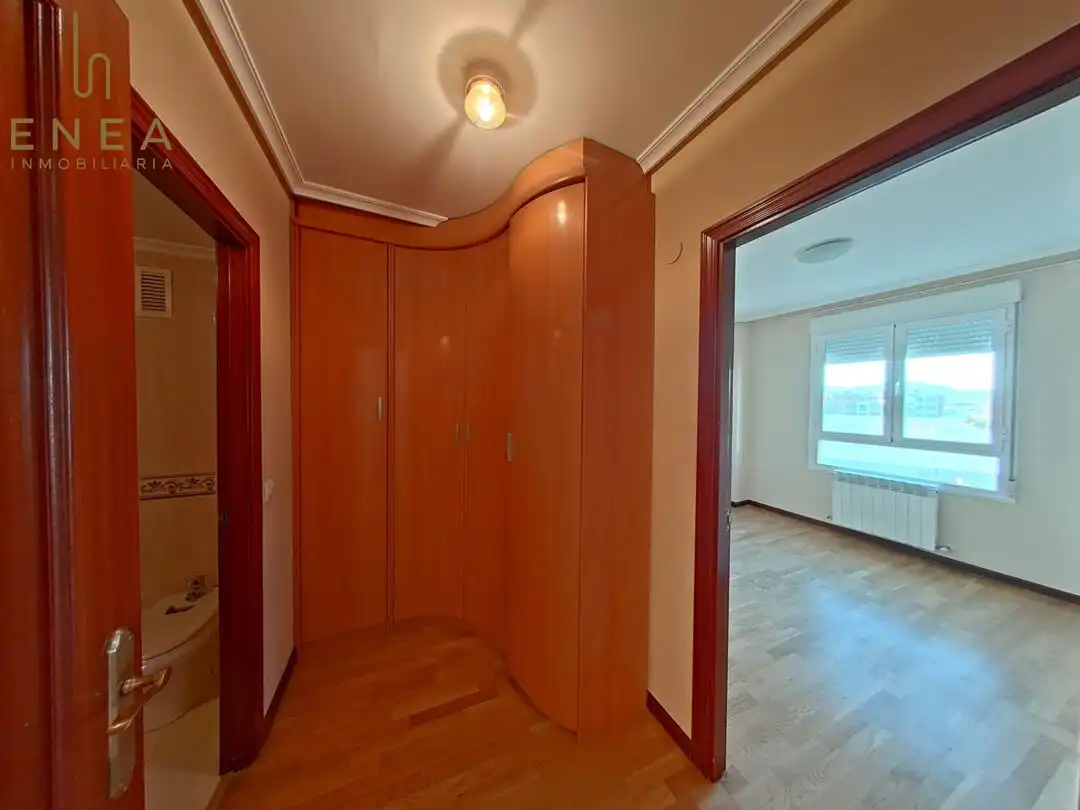 Piso en venta en Lakua-Bizkarra