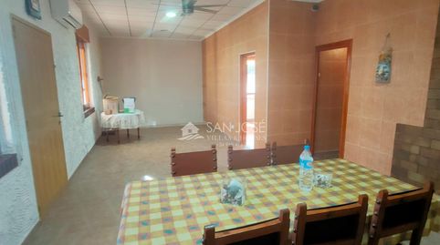 SE VENDE CHALET CON PISCINA EN MUY BUEN ESTADO EN ASPE ZONA DE UCHEL, imatge 4
