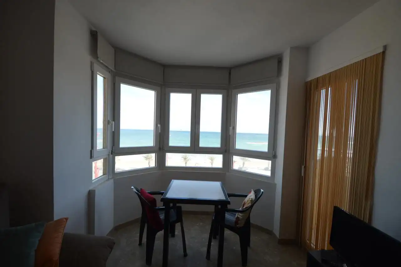 Flat with terrace for sale in Casco Urbano, imagen 2