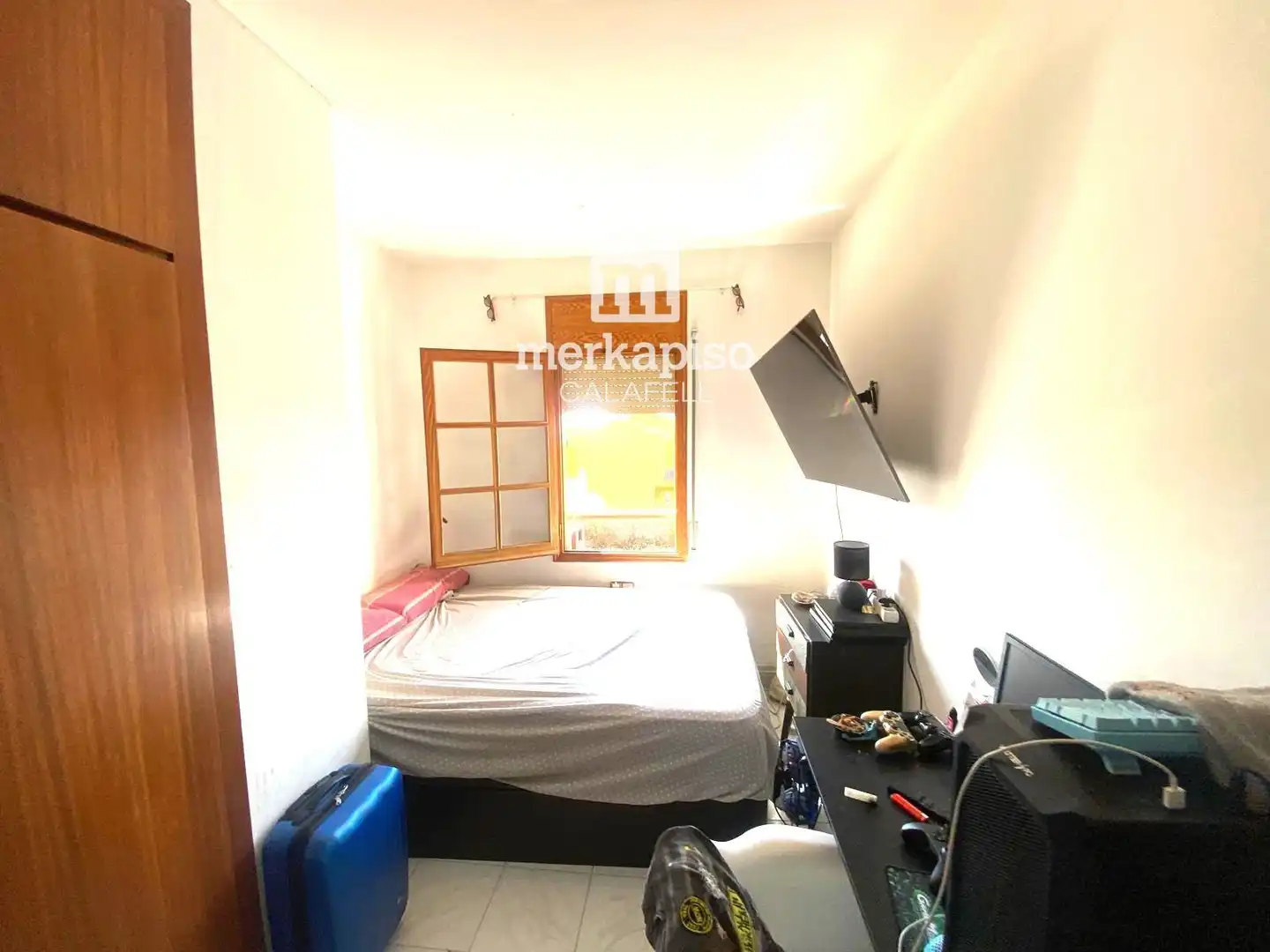 Dormitori de Casa o xalet en venda en Cunit amb Jardí privat, Terrassa i Traster