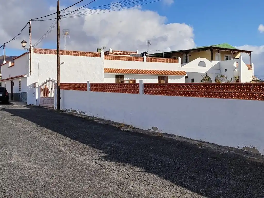 Vista exterior de Casa o xalet en venda en Tuineje amb Jardí privat i Terrassa