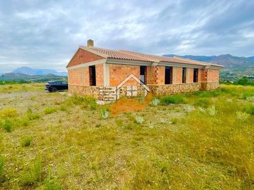 Villa zum Verkauf in Pedanías Centro
