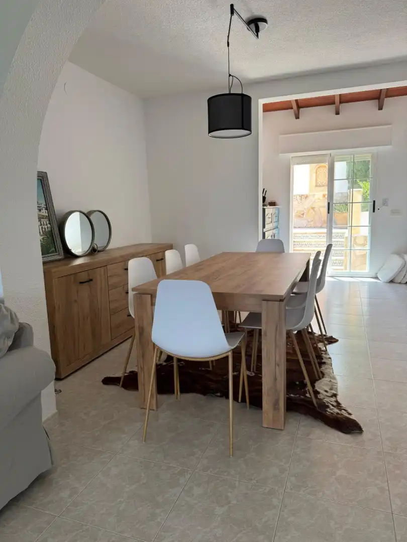 Esszimmer von Haus oder Chalet zur Miete in L'Alfàs del Pi mit Klimaanlage, Heizung und Privatgarten