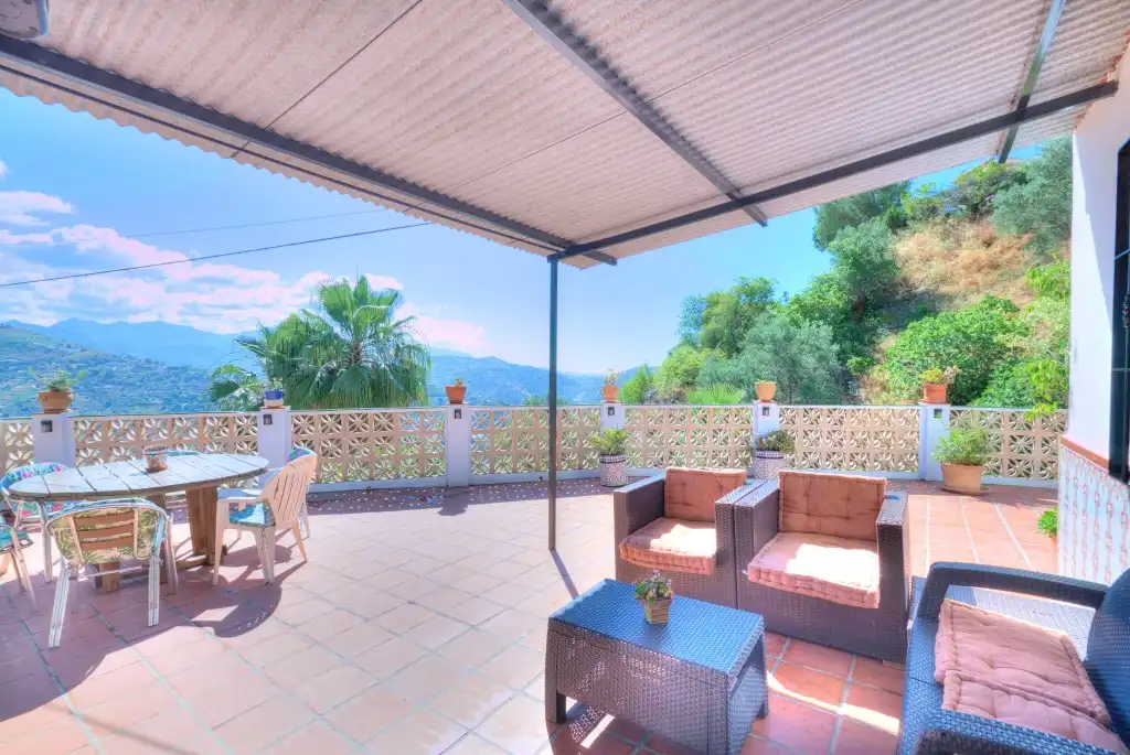 Casa rustica con piscina in vendita a Sayalonga, imagen 3
