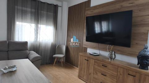 Foto 2 de Piso en venta en Don Benito, Badajoz