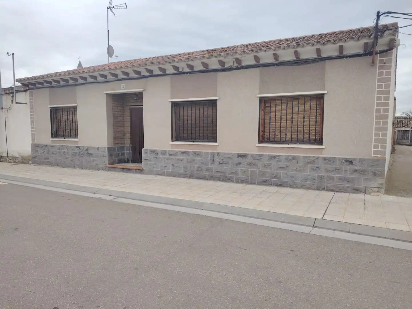 Vista exterior de Casa o chalet en venta en Nuez de Ebro con Calefacción, Jardín privado y Trastero
