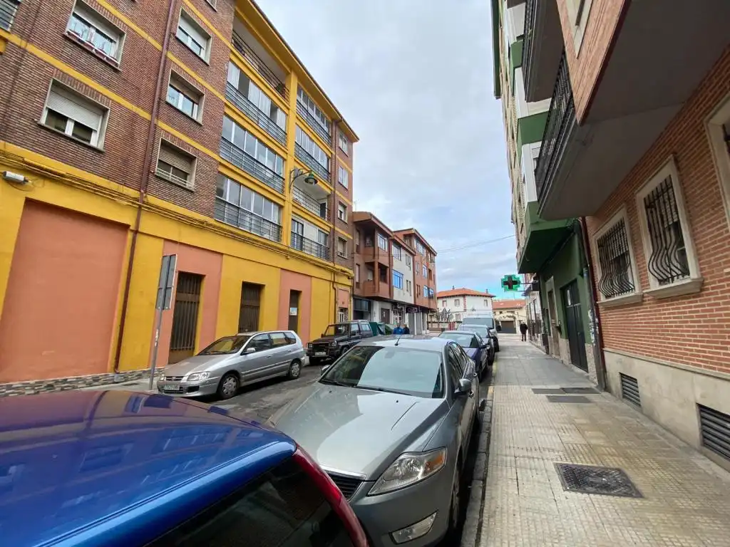 Local comercial en venda a C/ Pérez Galdós, imagen 5