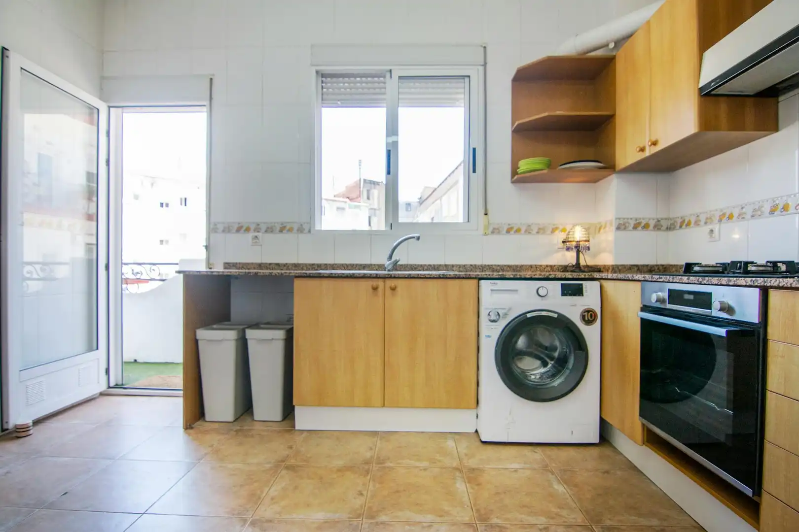 Kitchen of Flat for share in Valencia  with Heating, Washing machine and TV