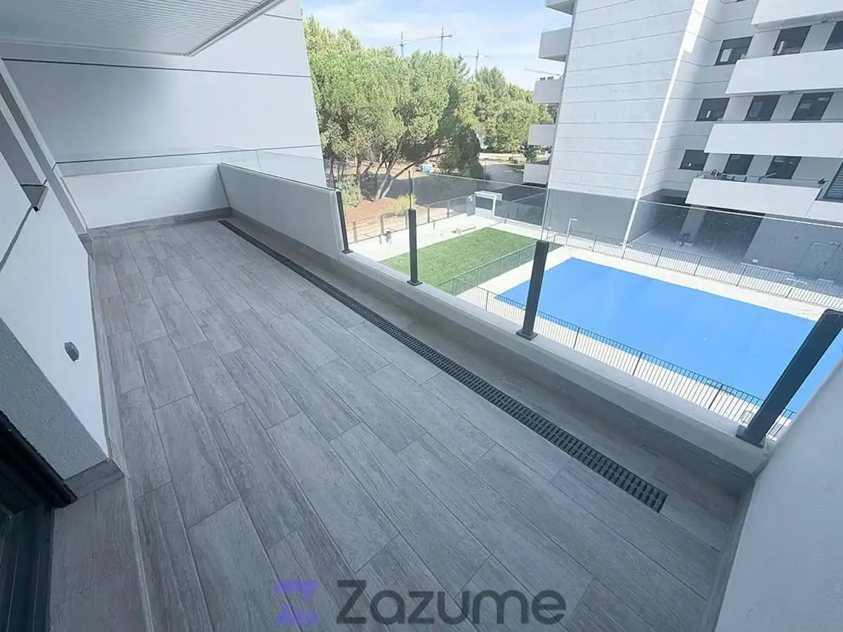 Pis amb piscina de lloguer a C. Barberán y Collar, imagen 5