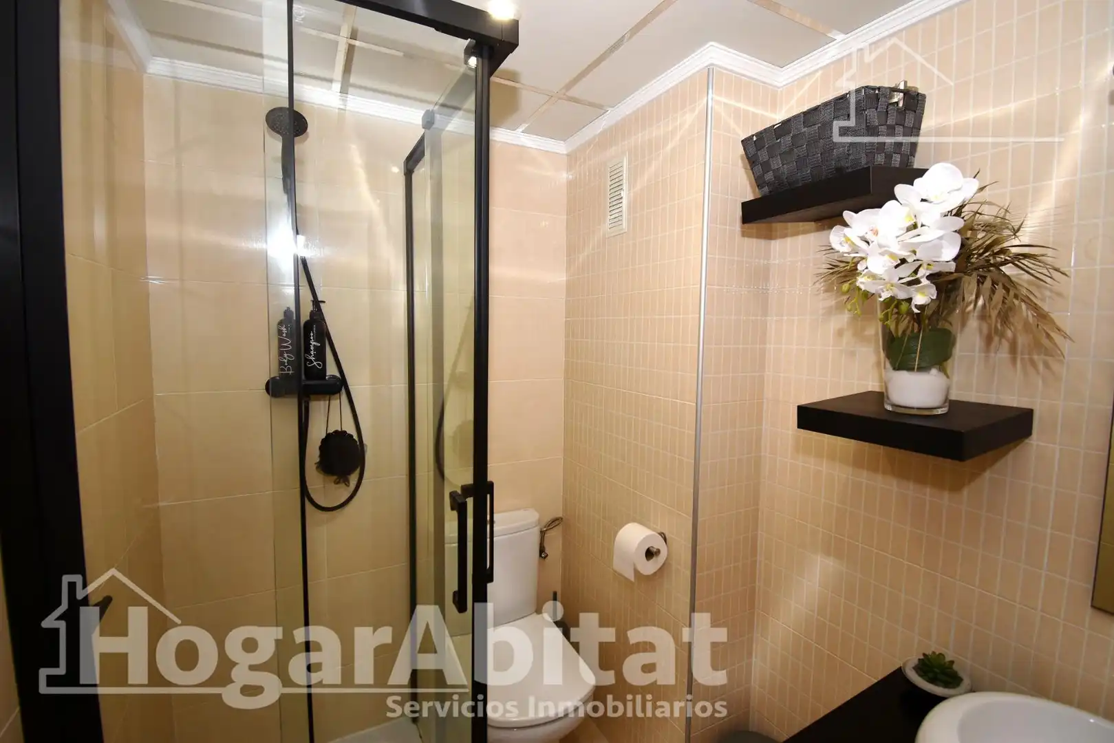 Badezimmer von Wohnung zum Verkauf in Burriana / Borriana mit Parkett, Möbliert und Balkon