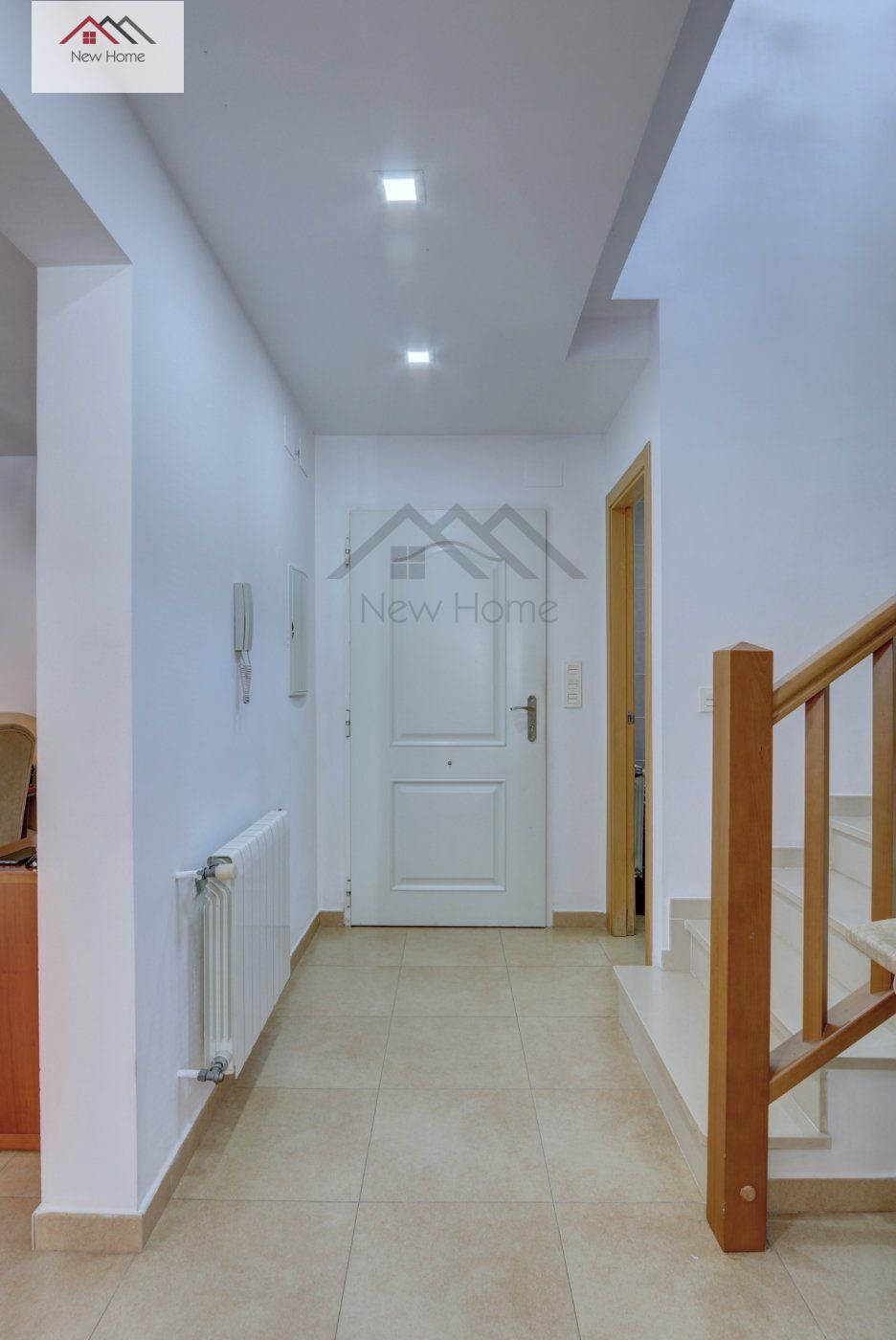 Casa adosada en venta en La Pobla de Vallbona con Aire acondicionado, Calefacción y Jardín privado