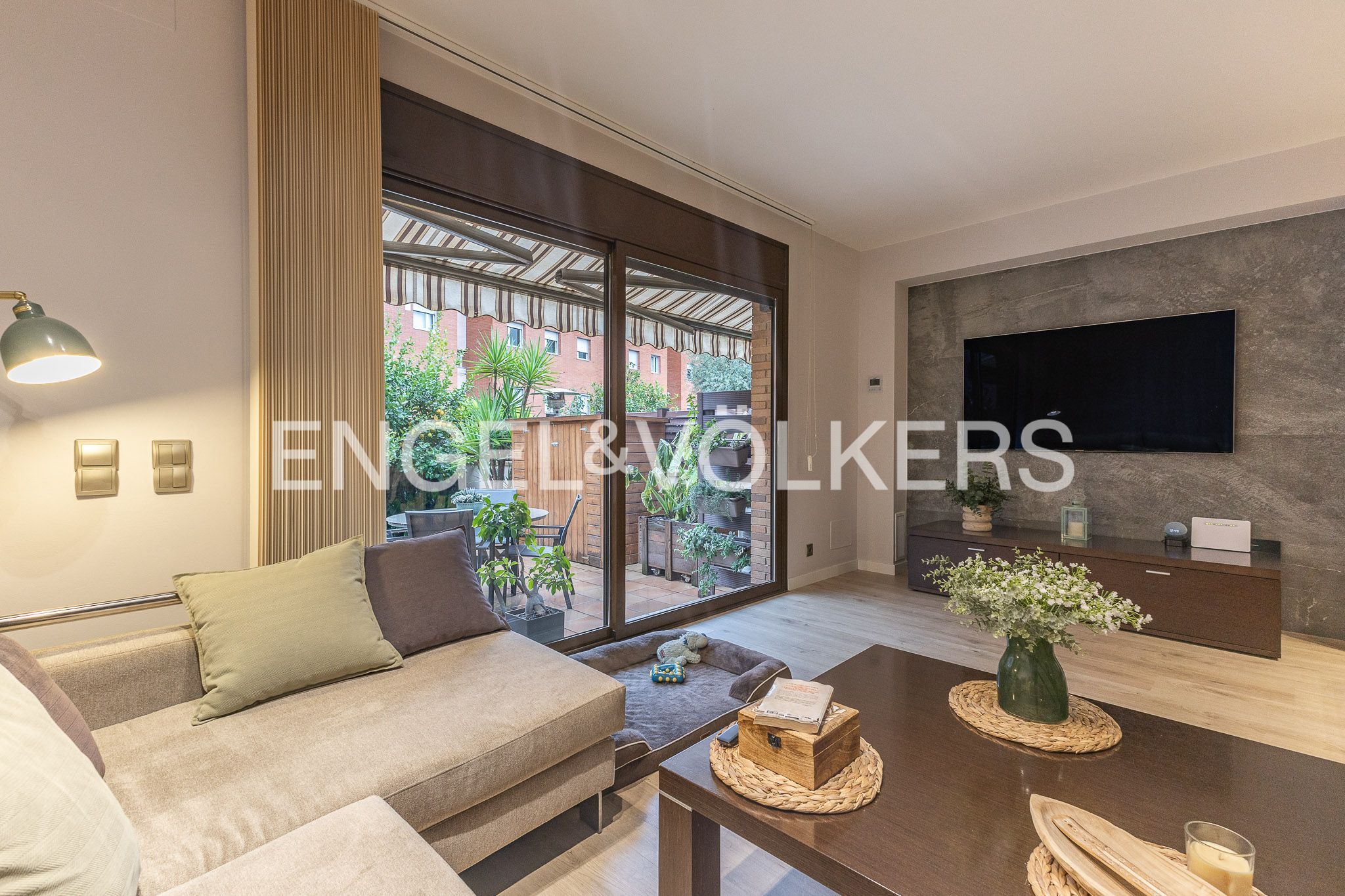 Sala d'estar de Casa o xalet en venda en Sabadell amb Aire condicionat, Calefacció i Jardí privat