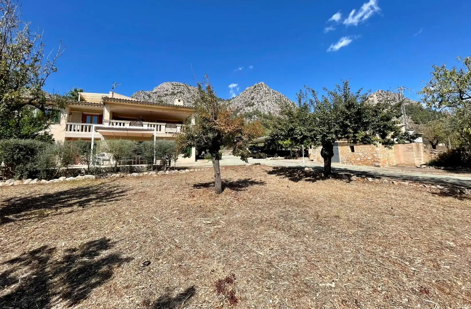 Garden of Country homes for sale in Bunyola  with Air Conditioner, Heating and Private garden