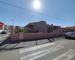 Vista exterior de Casa o xalet en venda en Torrevieja amb Aire condicionat