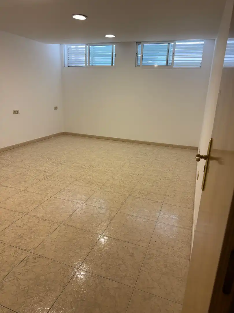 Storage room for rent in Santiago de Compostela 