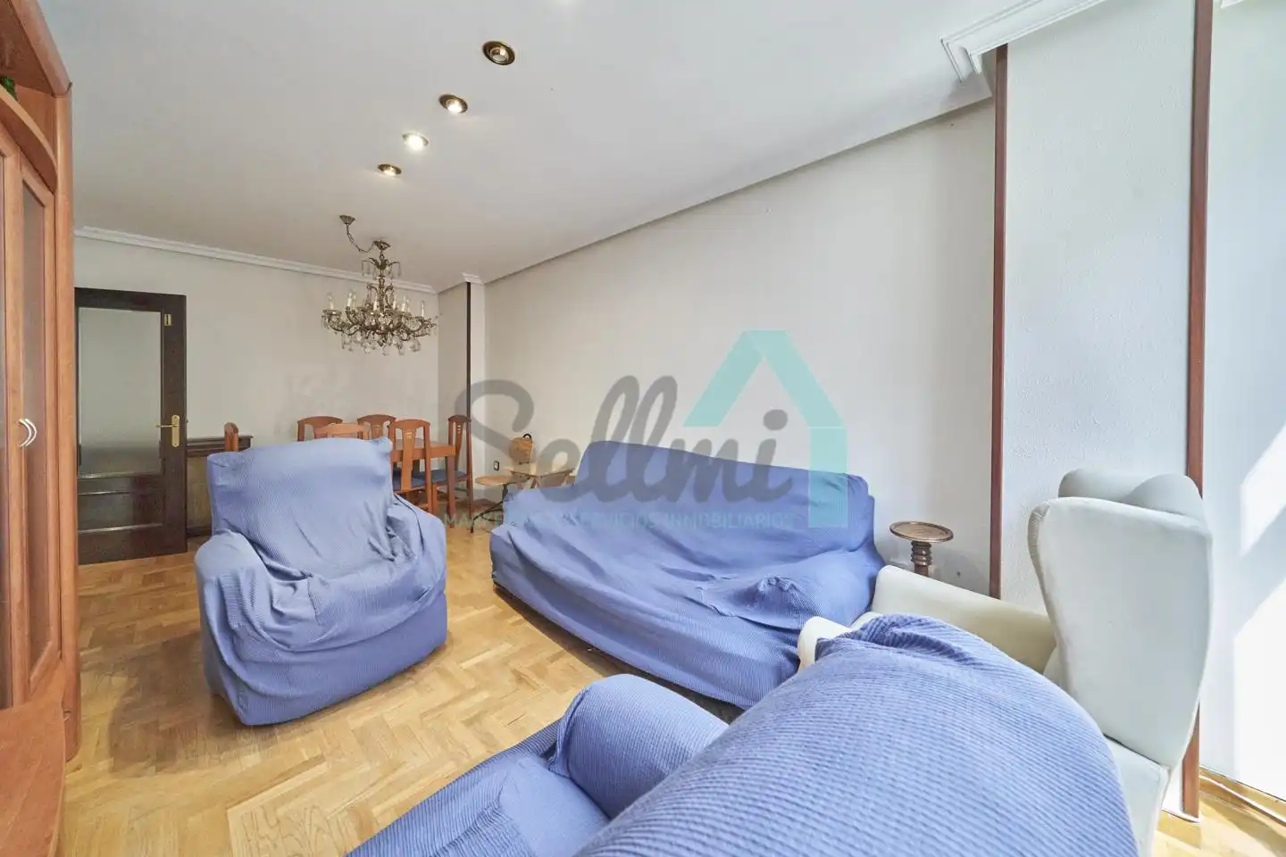 Flat for rent in Félix Aramburu, Auditorio - Seminario - Parque de Invierno