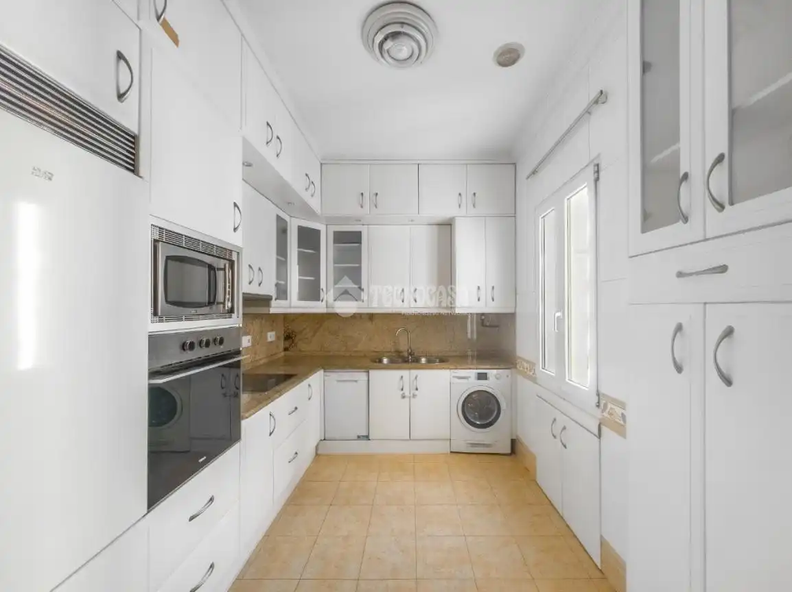 Cocina de Piso de alquiler en Madrid con Aire acondicionado