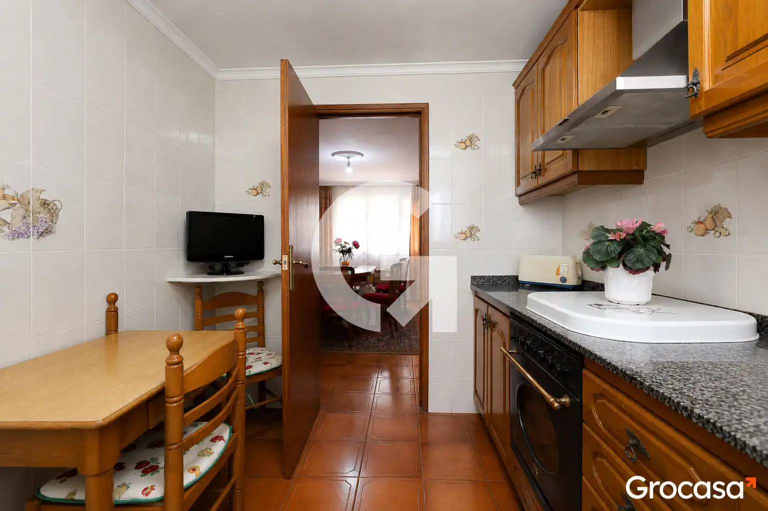 Kitchen of Flat for sale in L'Hospitalet de Llobregat  with Furnished, Oven and Washing machine