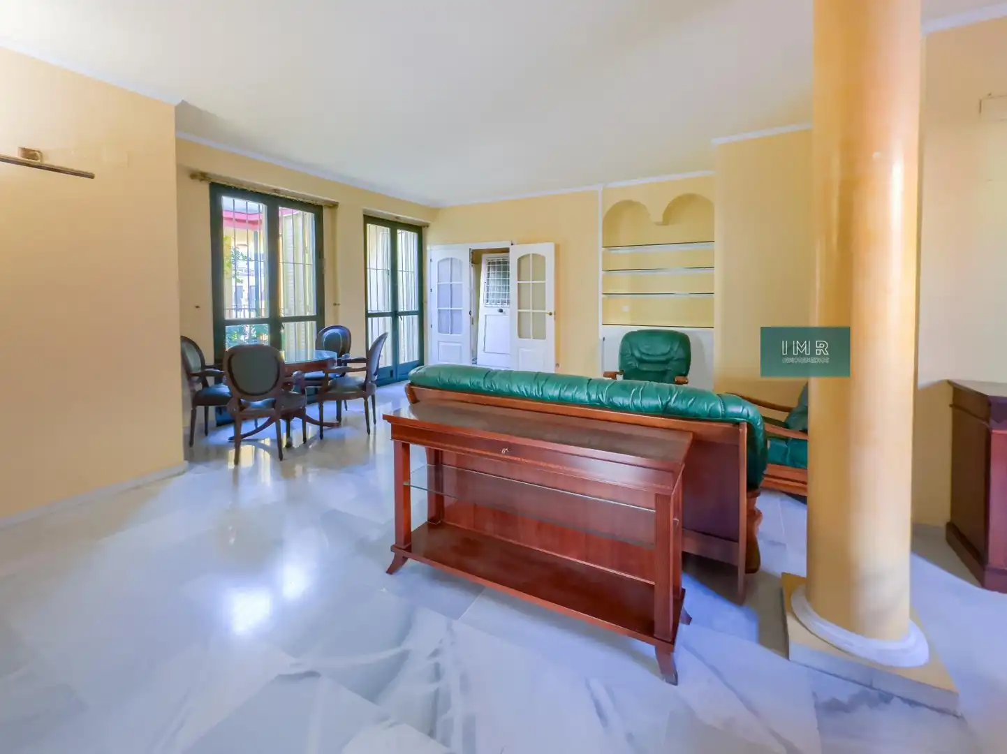 Duplexes for sale in Sevilla  with Air Conditioner, Storage room and Community pool