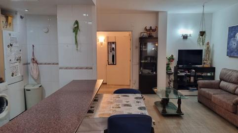 Foto 3 de Piso en venta en Santiago, Artigues, Badalona