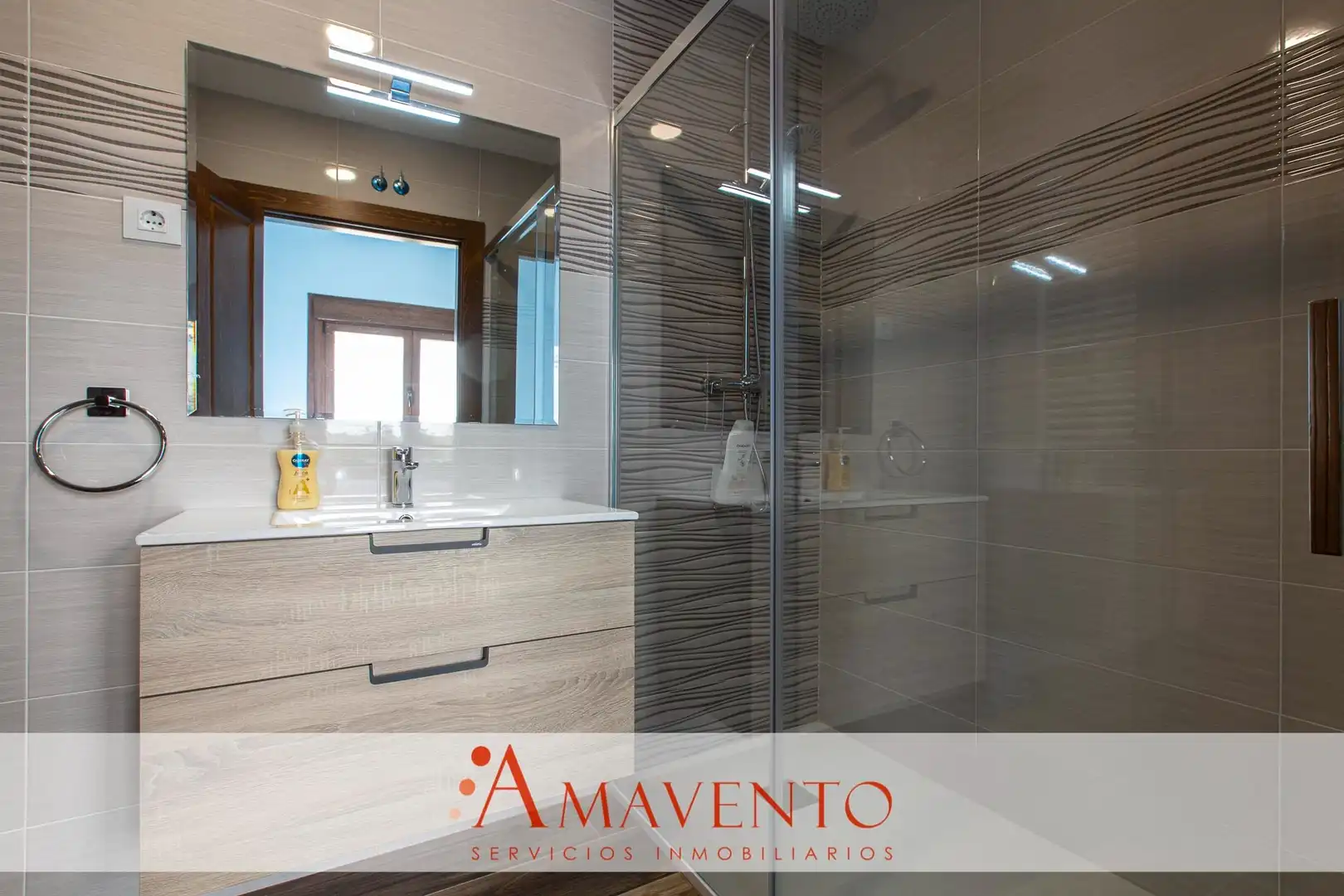 Bathroom of Country homes for sale in Talamanca de Jarama  with Air Conditioner, Heating and Private garden