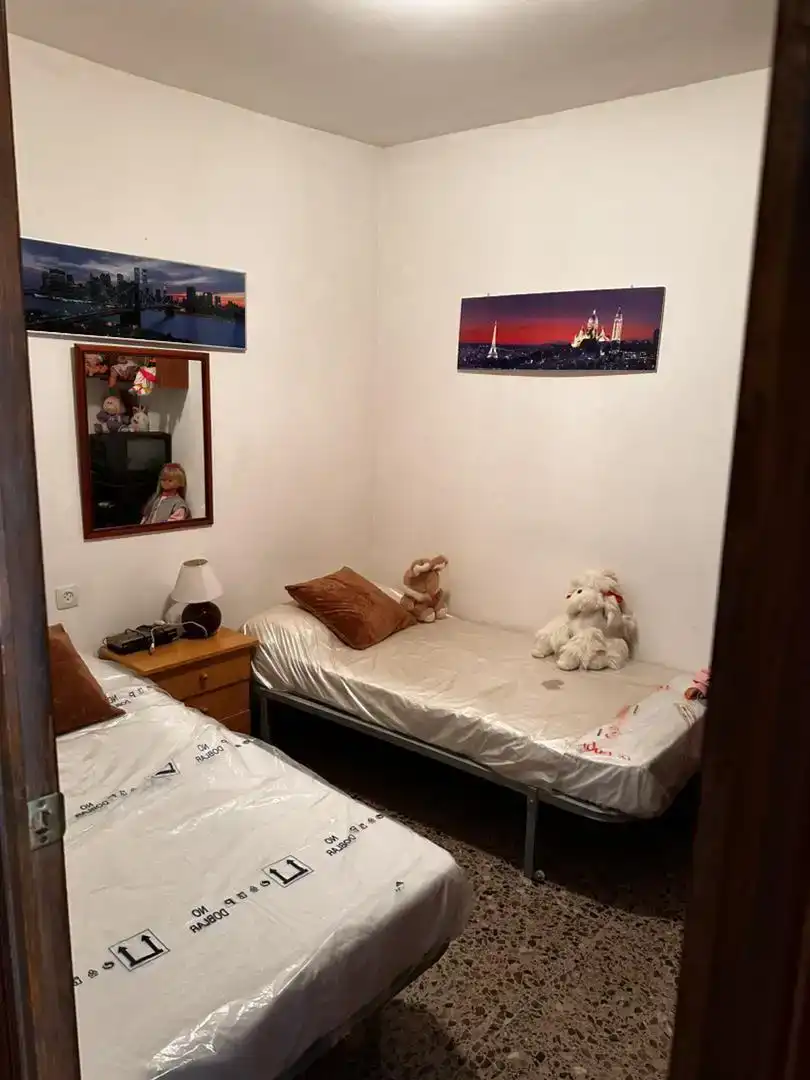 Dormitori de Casa adosada en venda en Ayódar amb Moblat i Balcó