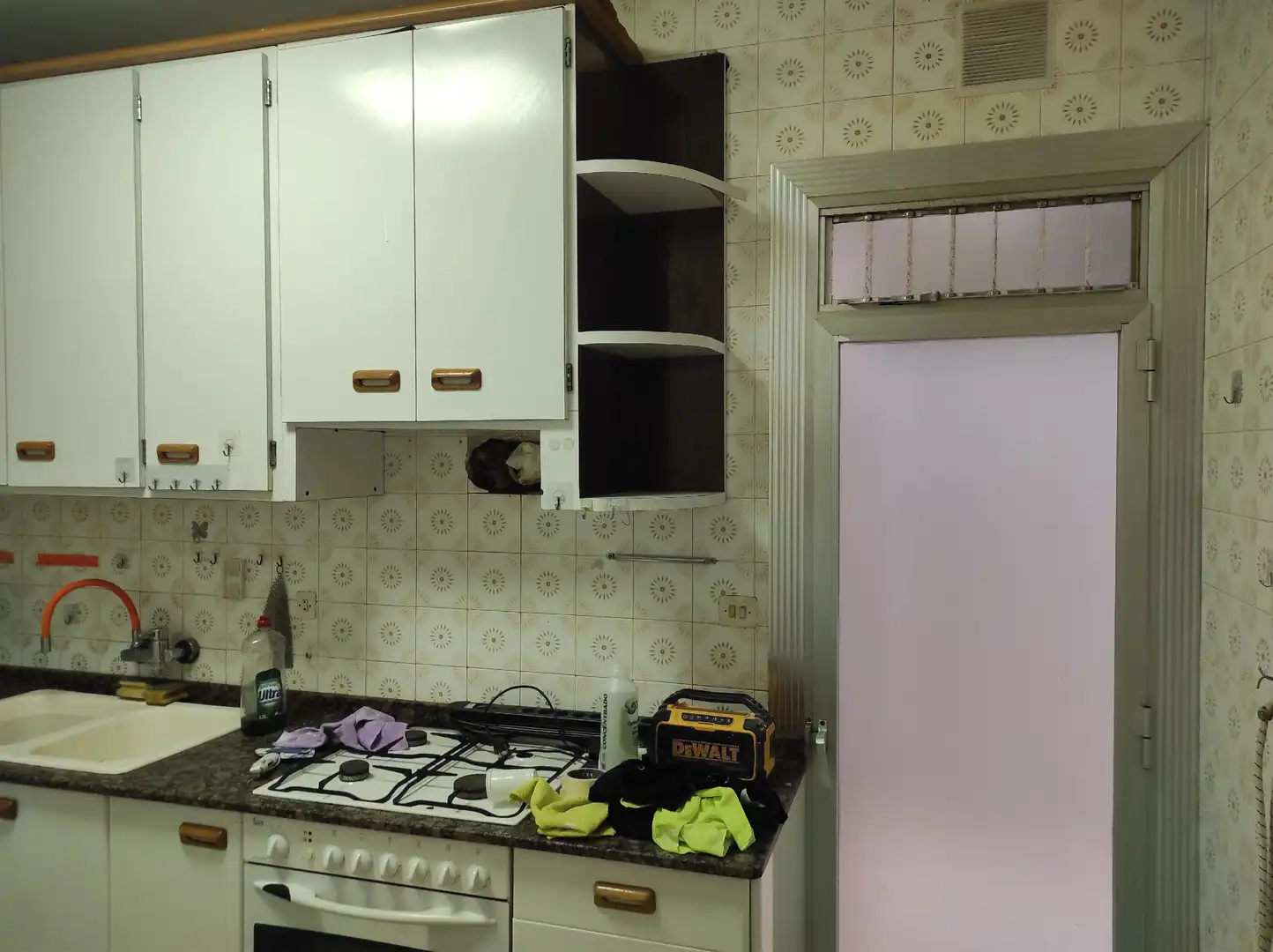 Cocina de Piso en venta en Esplugues de Llobregat con Balcón