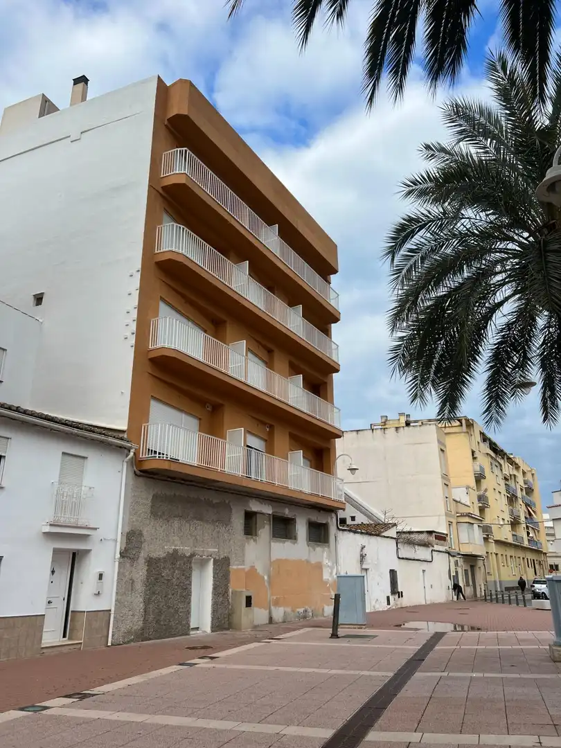 Vista exterior de Traster en venda en Gandia