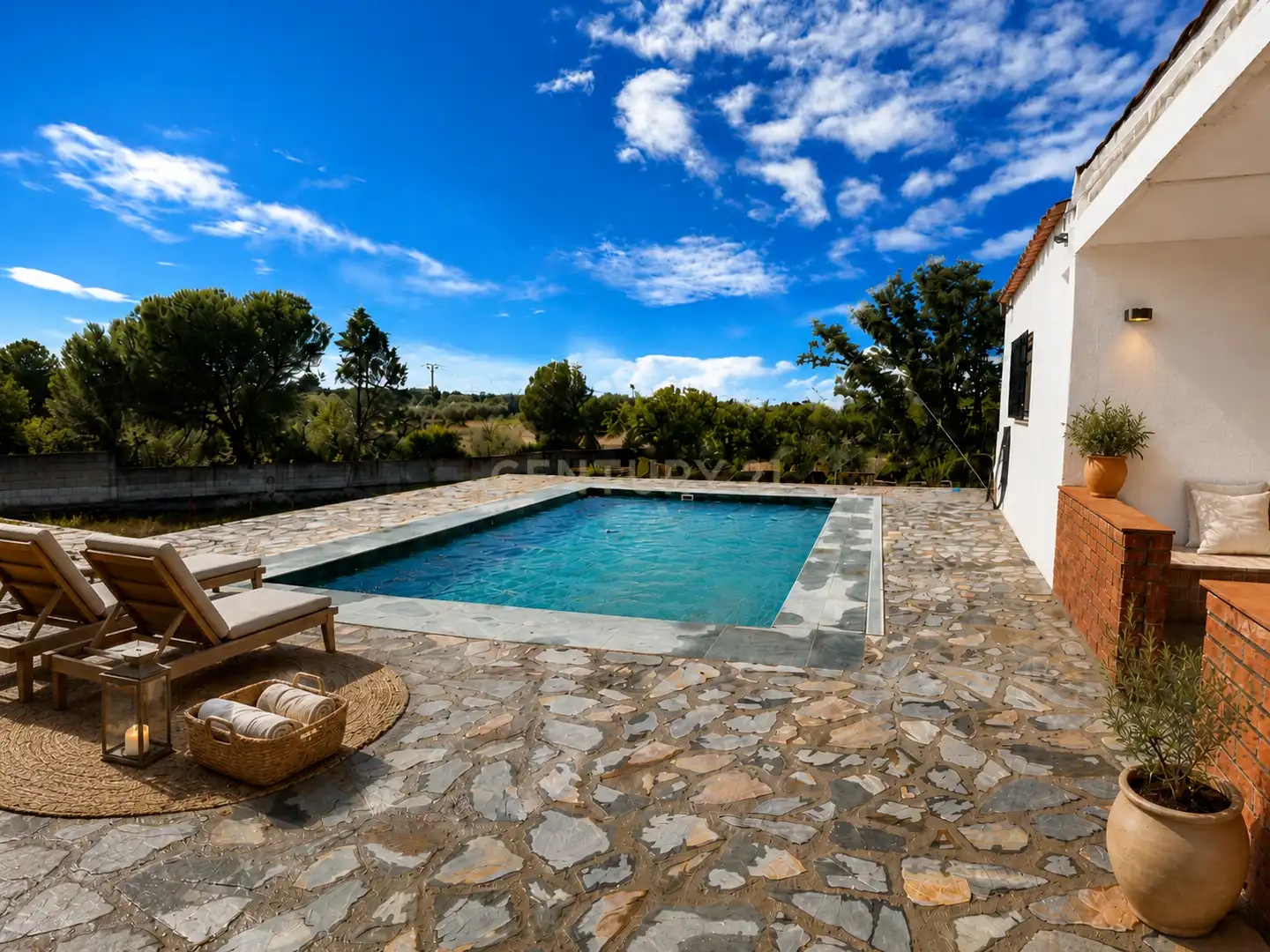 Piscina de Casa o xalet en venda en Arroyo de la Luz amb Aire condicionat, Jardí privat i Piscina