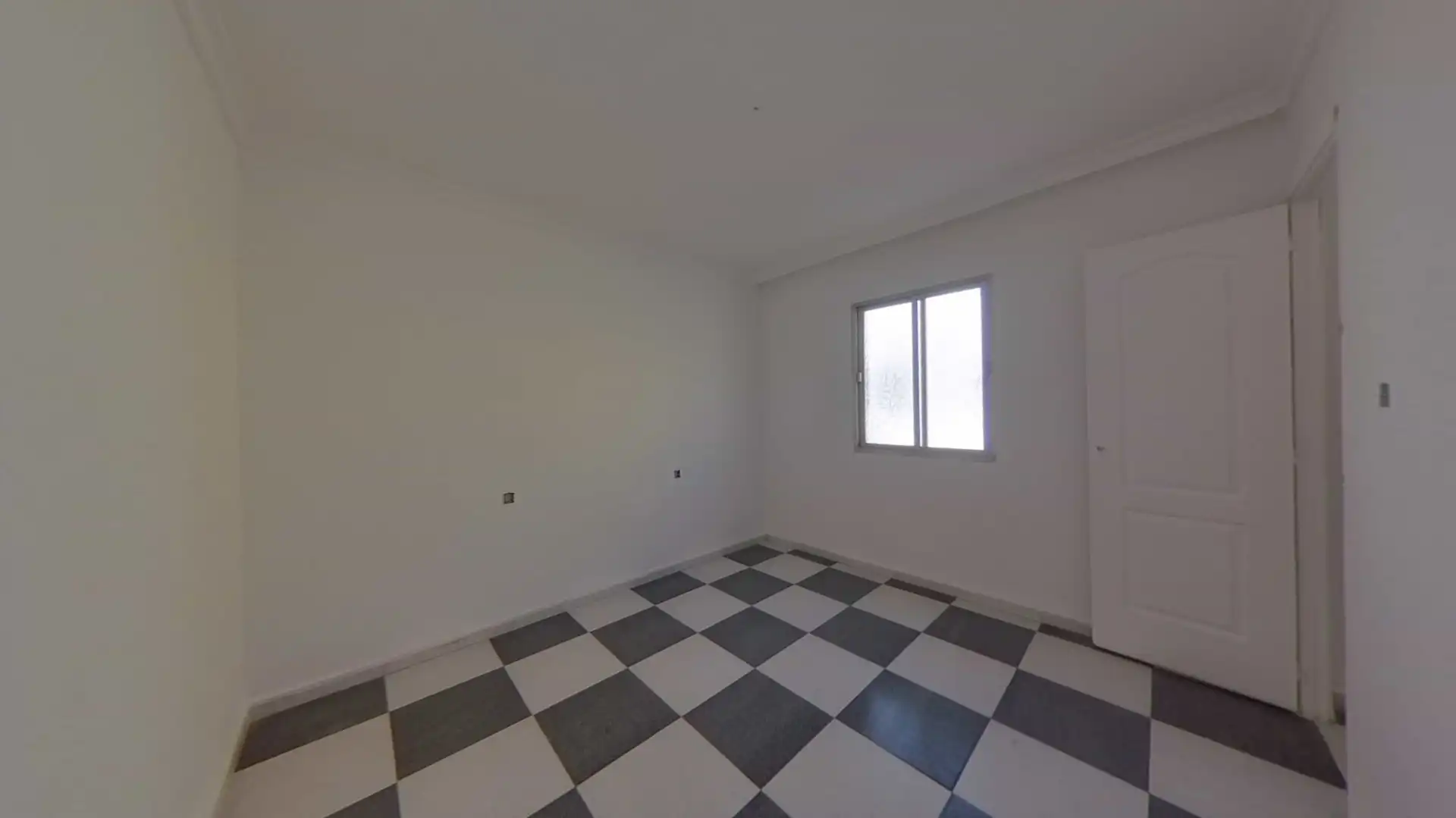 Flat for sale in La Línea de la Concepción