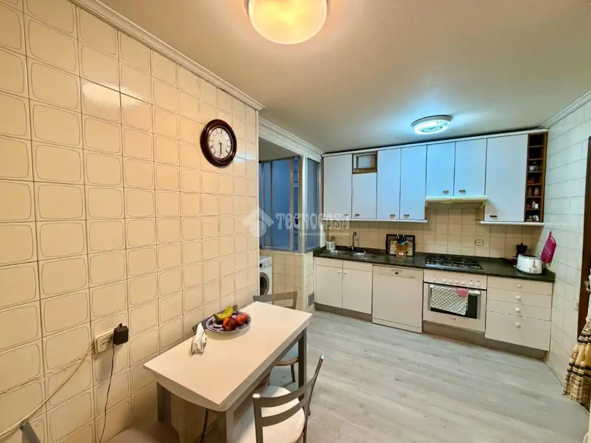 Küche von Wohnung zum Verkauf in Santander