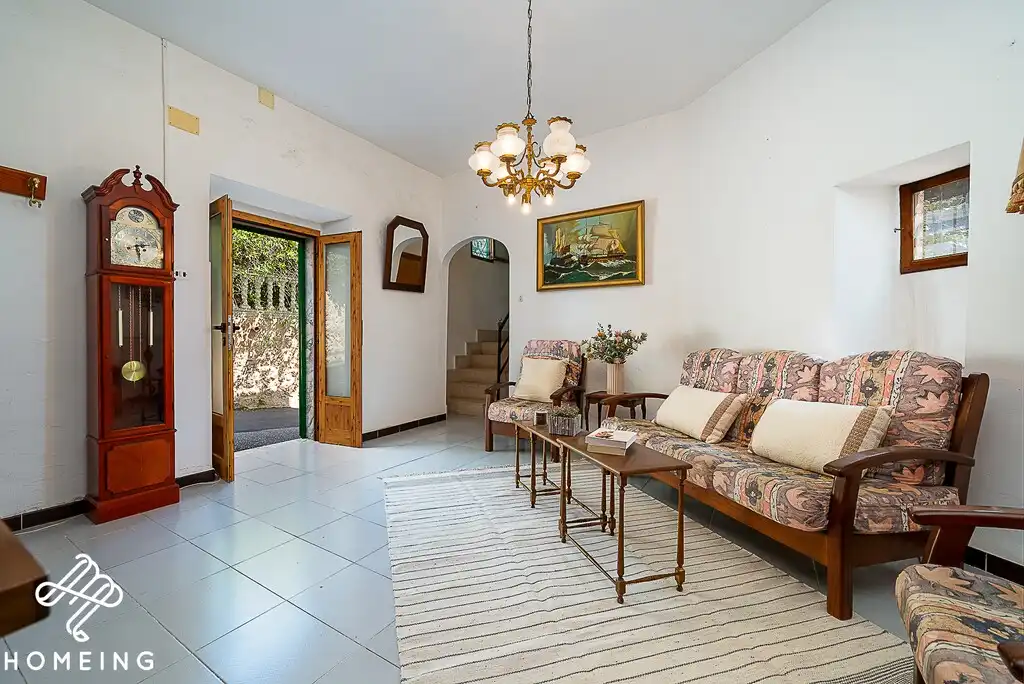 Sala d'estar de Finca rústica en venda en  Palma de Mallorca amb Terrassa i Moblat