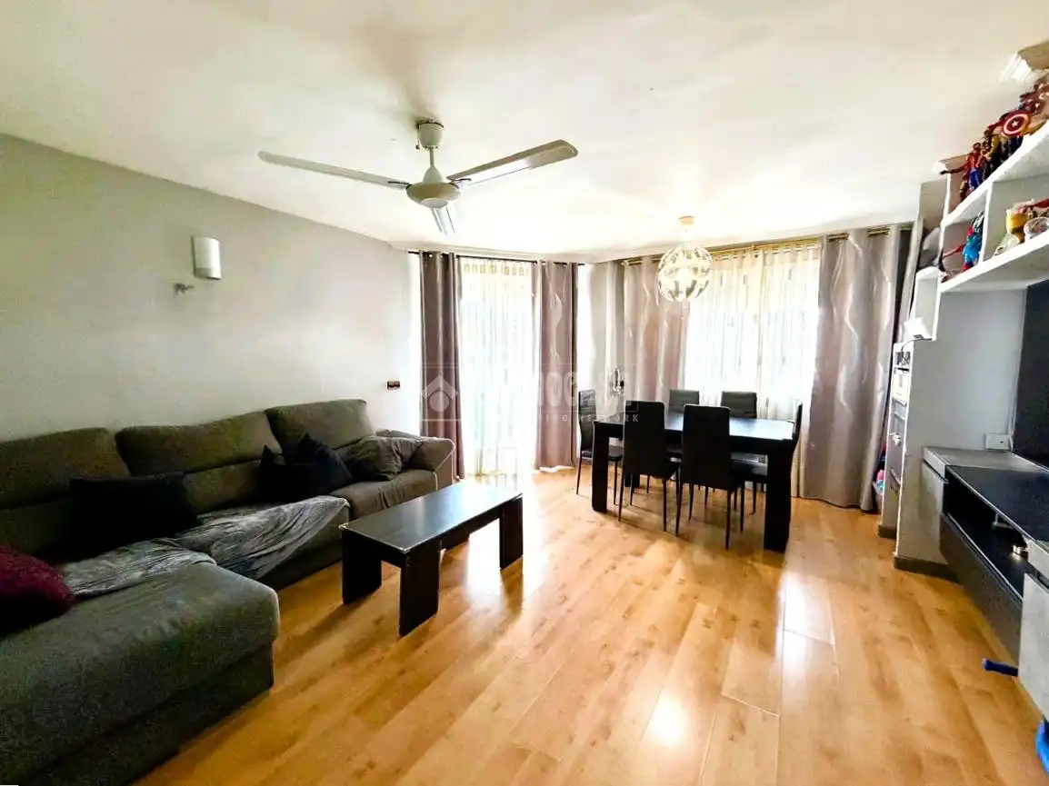 Sala de estar de Piso en venta en Móstoles con Aire acondicionado, Calefacción y Terraza