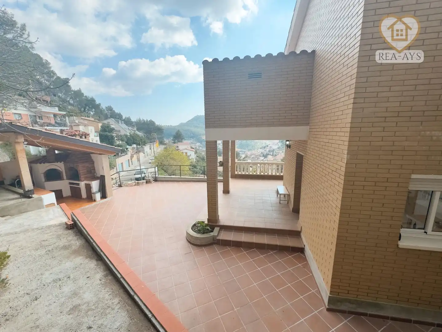 Terraza de Casa o chalet en venta en Vallirana con Aire acondicionado, Calefacción y Jardín privado