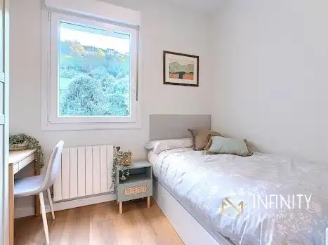 Habitación de Piso de alquiler en Bilbao  con Calefacción y Terraza