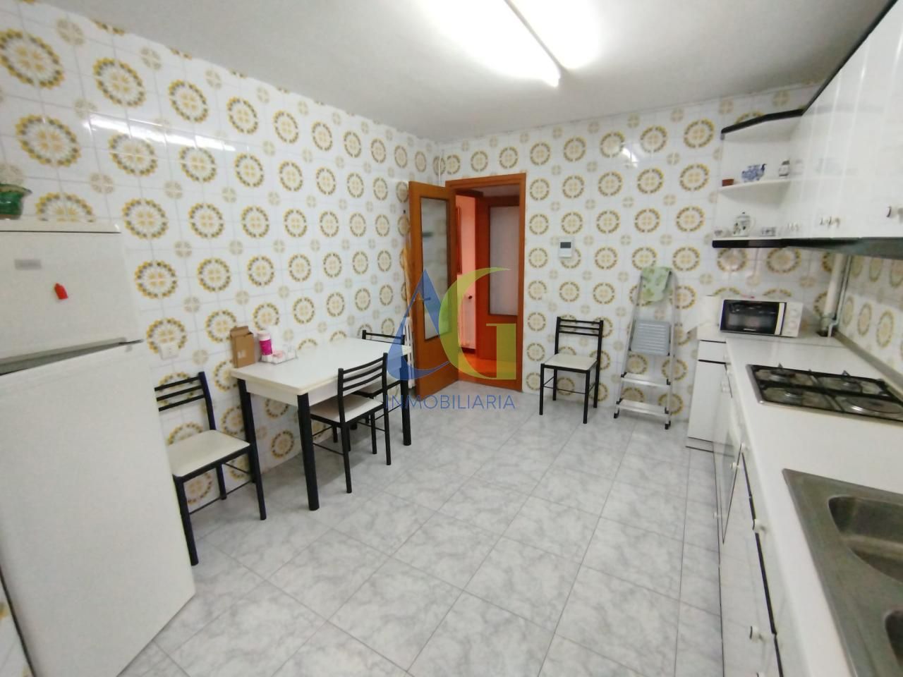 Flat for sale in OBISPO CUADRILLERO, San Mamés - La Palomera