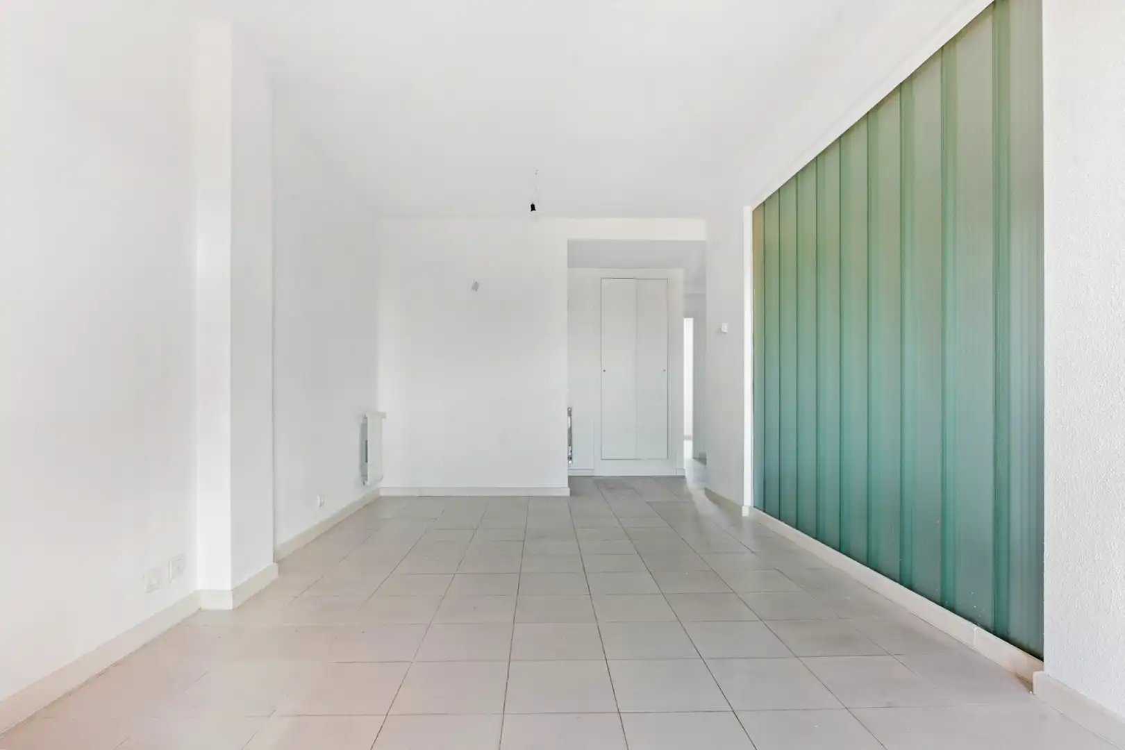 Piso en venta en Madrid con Calefacción, Terraza y Horno